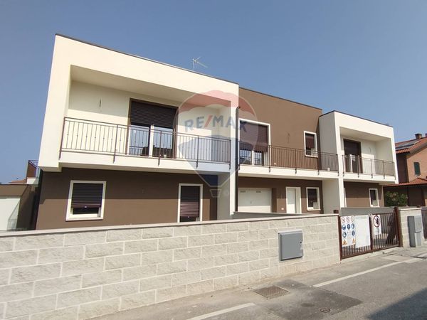 Villa a schiera Borgo Punta, Ferrara, FE Vendita