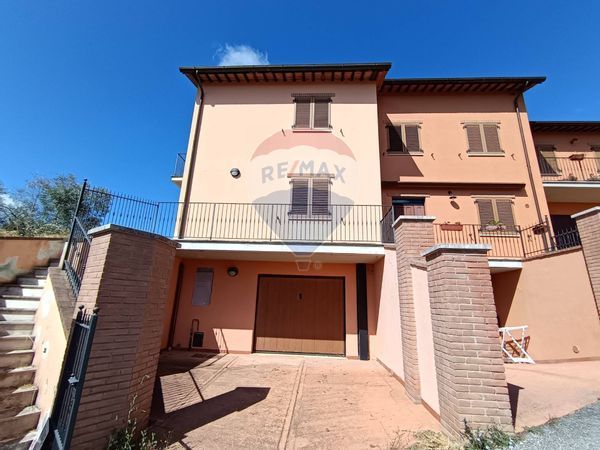 Villa a schiera Panicale, PG Vendita