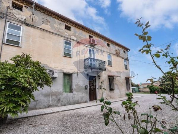 Appartamento Ambrogio, Copparo, FE Vendita