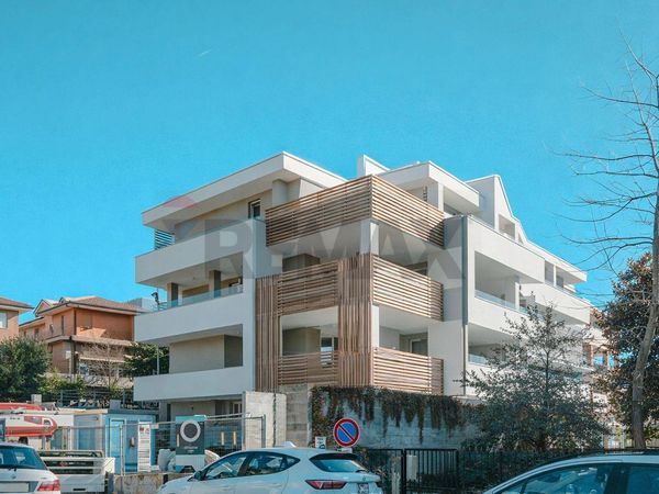 Attico/Mansarda S. Edoardo, Busto Arsizio, VA Vendita