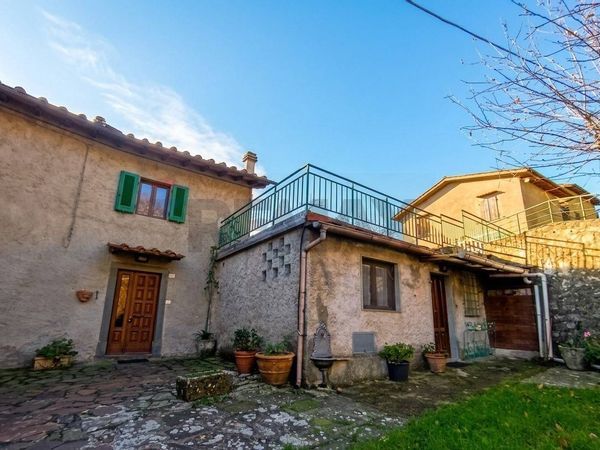 Casa Indipendente Boveglio, Villa Basilica, LU Vendita