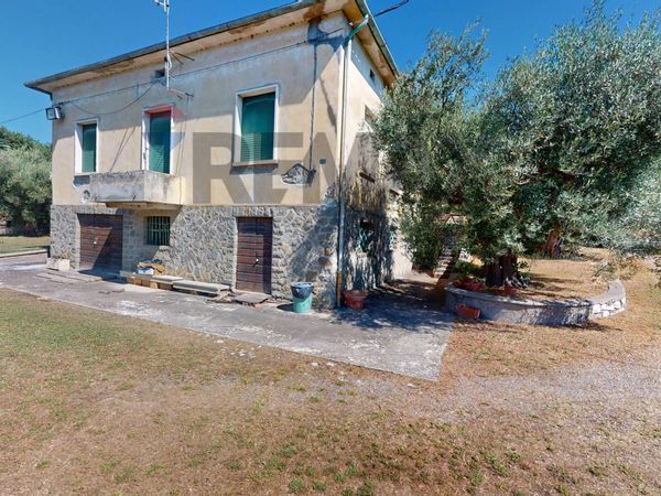 Casa Indipendente Passignano sul Trasimeno, PG Vendita