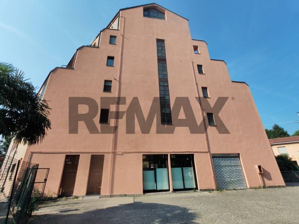 Negozio S. Edoardo, Busto Arsizio, VA Affitto