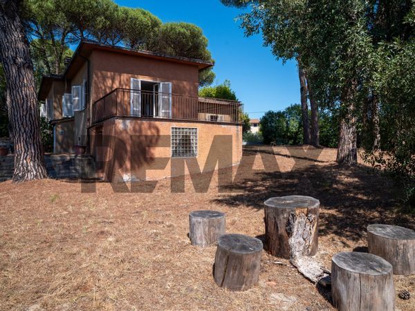 Villa singola Castelnuovo di Porto, RM Vendita