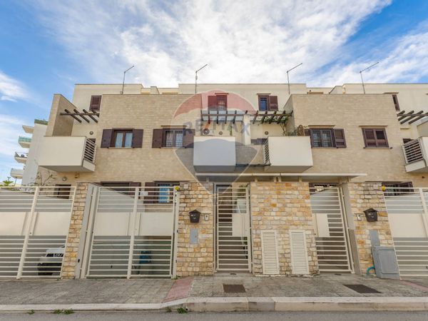 Villa a schiera Molfetta, BA Vendita