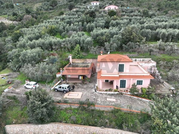 Casa Indipendente Itri, LT Vendita