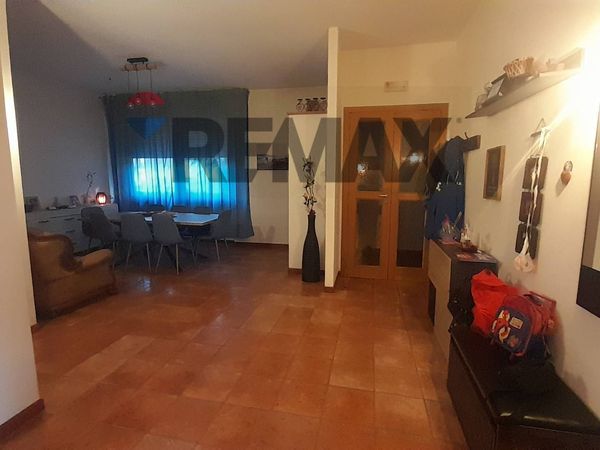 Casa Semindipendente Frazione Borroni, Foligno, PG Affitto - Foto 2