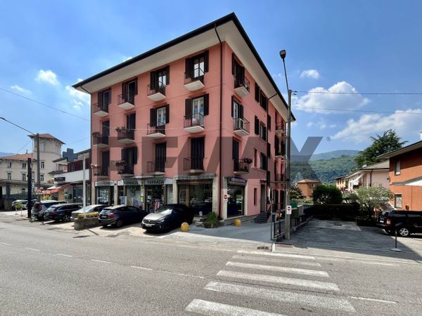 Appartamento Porto Ceresio, VA Vendita - Foto 2
