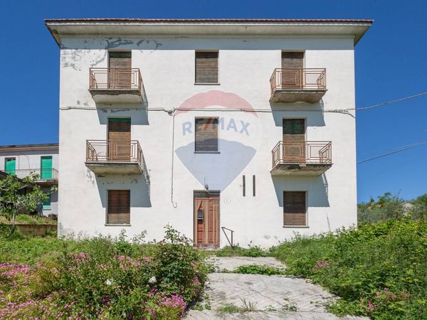 Casa Indipendente Fara Filiorum Petri, CH Vendita