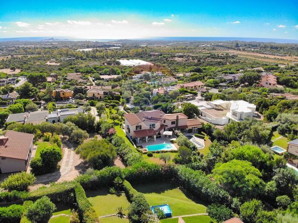 Villa o villino Zona Is Molas, Pula, CA Vendita