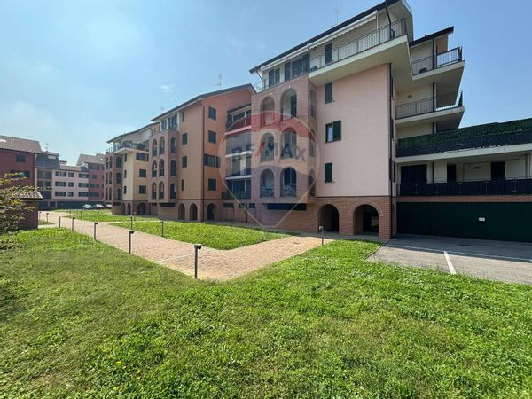 Appartamento Lacchiarella, MI Vendita