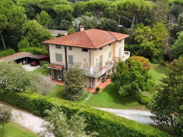 Villa singola Ronchi, Massa, MS Vendita