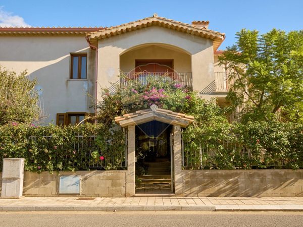 Casa Indipendente Pula, CA Vendita