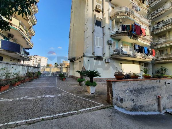 Appartamento Padula/calvanese, Casoria, NA Vendita