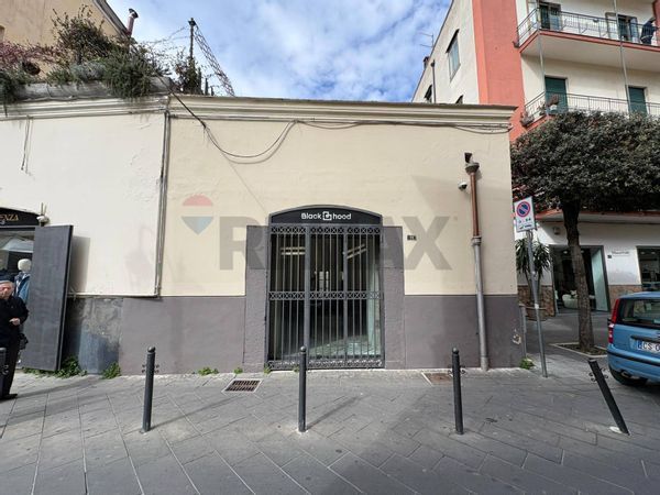 Locale Commerciale Metropolitano, Nocera Inferiore, SA Affitto - Foto 4