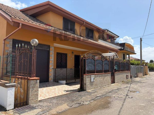 Villa singola Marina di Minturno, Minturno, LT Vendita