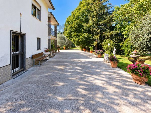 Villa o villino Soriano nel Cimino, VT Vendita