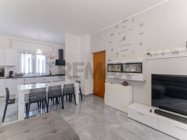 Appartamento Cairate, VA Vendita