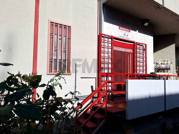 Negozio Mascalucia, CT Affitto