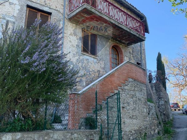 Casa Indipendente Contigliano, Rieti, RI Vendita