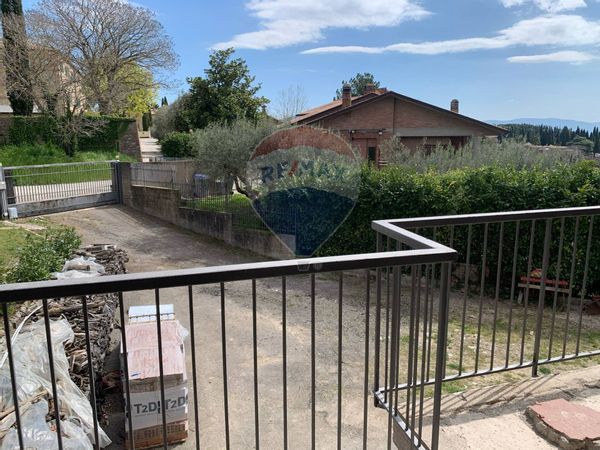 Porzione di villa Monteluce, Perugia, PG Vendita