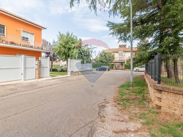 Appartamento Tre Croci, Vetralla, VT Vendita - Foto 2