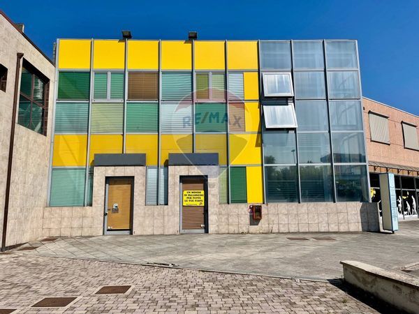 Locale Commerciale Sovigliana - Spicchio, Vinci, FI Vendita