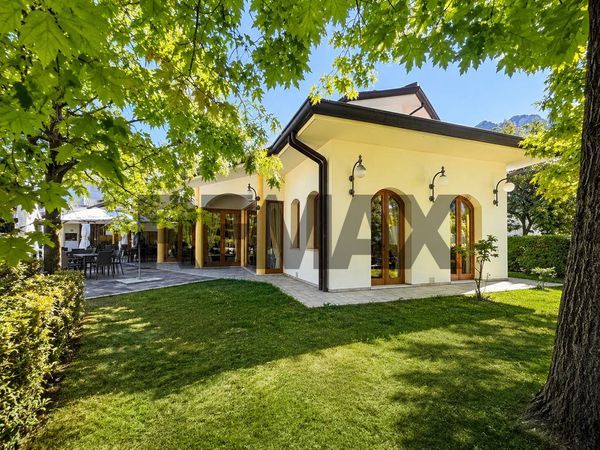 Albergo/Hotel Pioverno (Pluver), Venzone, UD Vendita