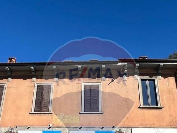 Appartamento Gavirate, VA Vendita