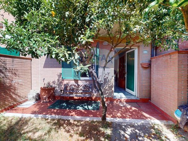 Villa a schiera Massa, MS Vendita