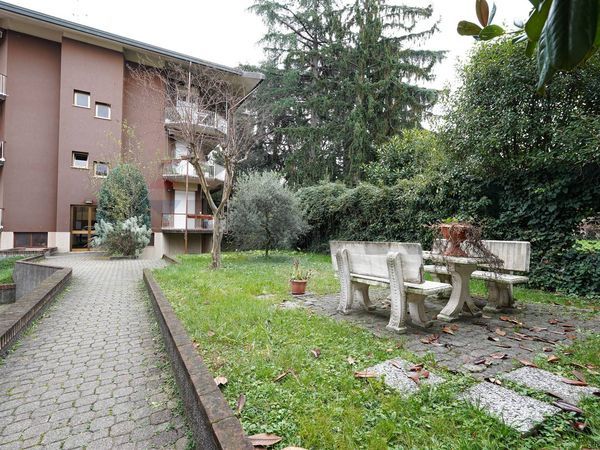 Appartamento Mezzago, MB Vendita