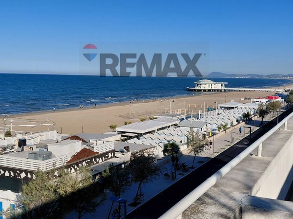 Appartamento Lungomare di Levante, Senigallia, AN Vendita