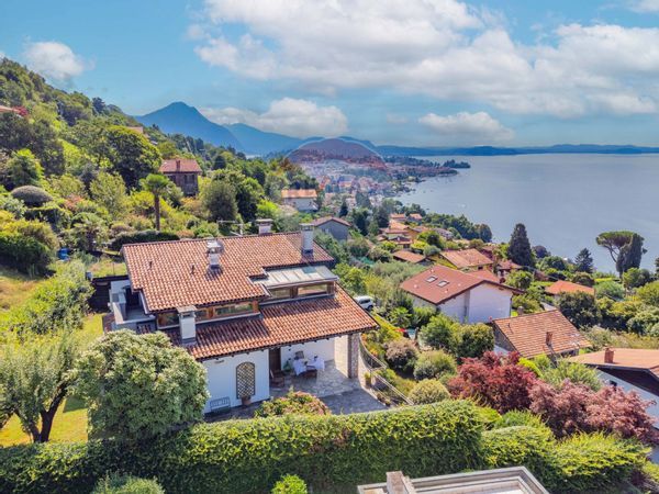 Villa singola Suna, Verbania, VB Vendita