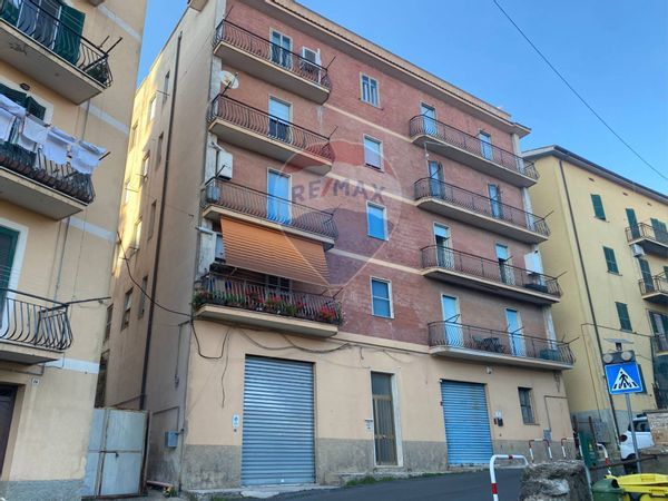 Appartamento Tolfa, RM Vendita