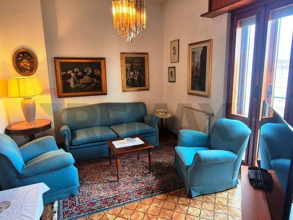 Appartamento Piazza Repubblica, Cagliari, CA Affitto