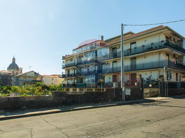 Appartamento Aci San Filippo, Aci Catena, CT Vendita