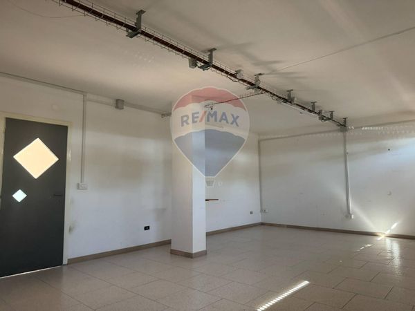 Locale Commerciale Manfredonia, FG Affitto - Foto 4