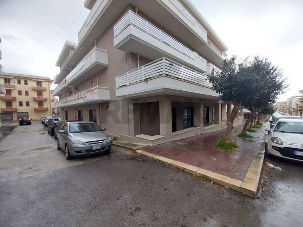 Locale Commerciale Centro, Pozzallo, RG Affitto - Foto 4