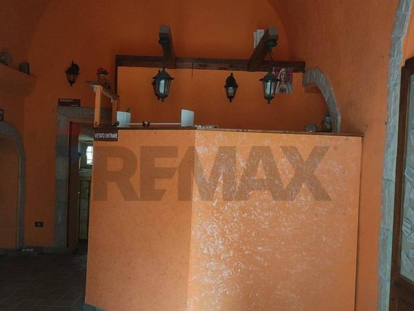 Locale Commerciale Oria, BR Affitto