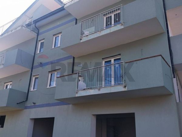 Villetta bifamiliare Montecorvino Rovella, SA Vendita