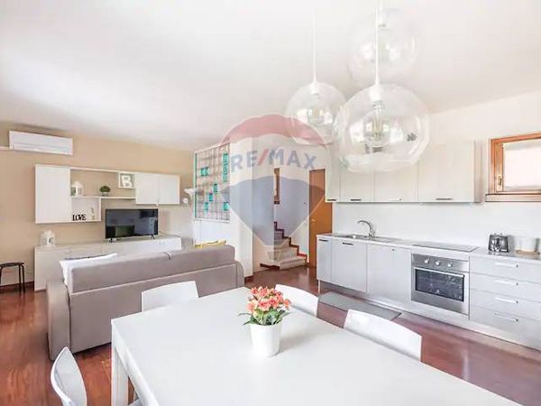 Appartamento Desenzano del Garda, BS Affitto