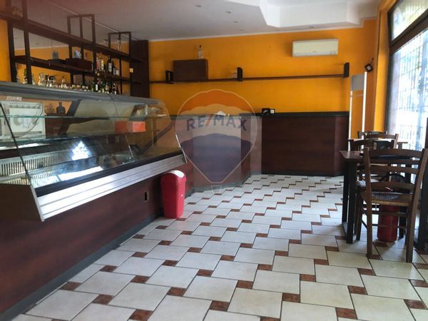 Locale Commerciale Santa Lucia, Perugia, PG Affitto - Foto 2