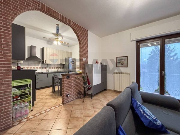 Appartamento Saltrio, VA Vendita