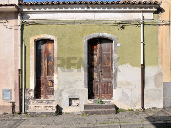 Casa Indipendente Piedimonte Etneo, CT Vendita