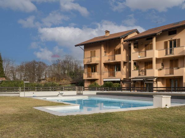 Appartamento Meina, NO Vendita