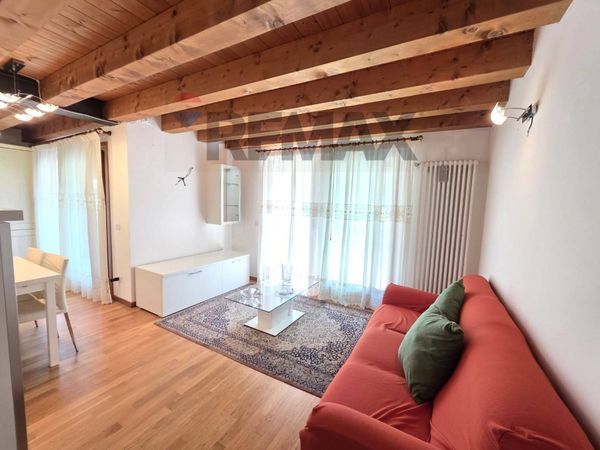 Appartamento Valdobbiadene, TV Vendita