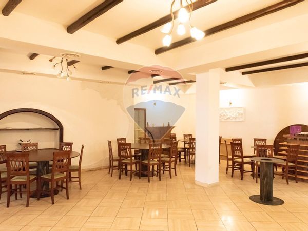 Locale Commerciale Centro storico, Chieti, CH Affitto