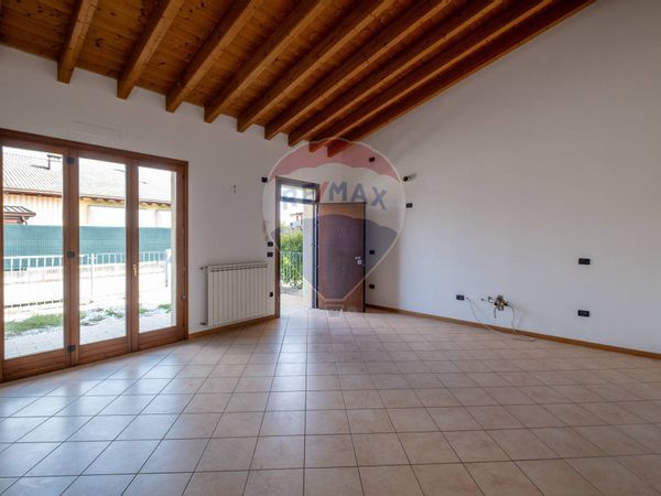 Villa a schiera Castelnuovo, Asola, MN Vendita