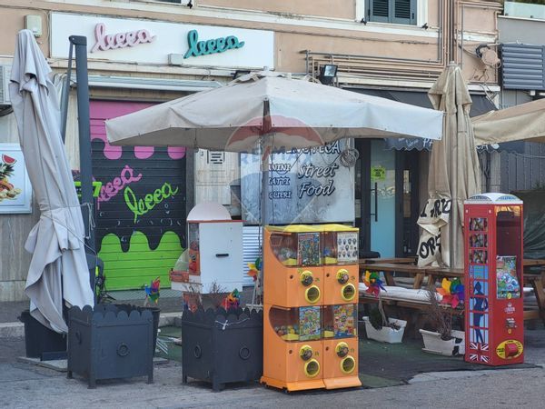 Negozio Porto Riviere, Anzio, RM Affitto