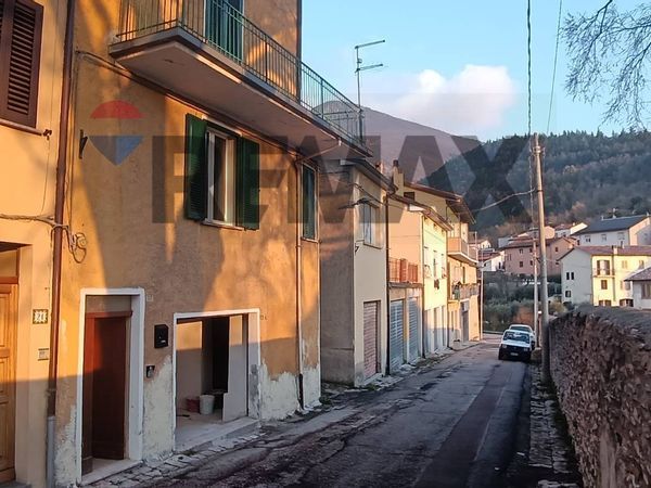 Casa Indipendente Centro, Gualdo Tadino, PG Vendita - Foto 3